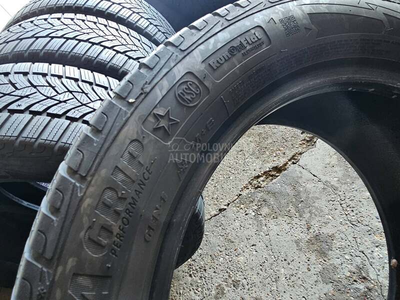 Goodyear 225/50 R17 Zimska