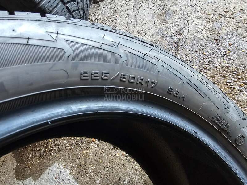Goodyear 225/50 R17 Zimska