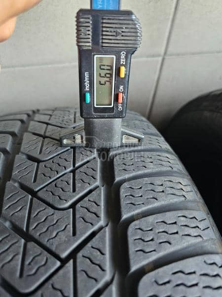 Pirelli 205/60 R16 Zimska