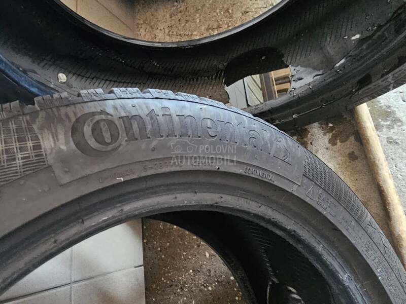 Continental 225/50 R17 Zimska