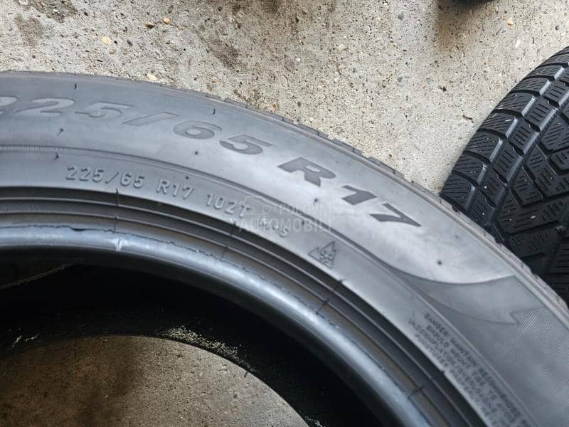 Pirelli 215/65 R17 Zimska