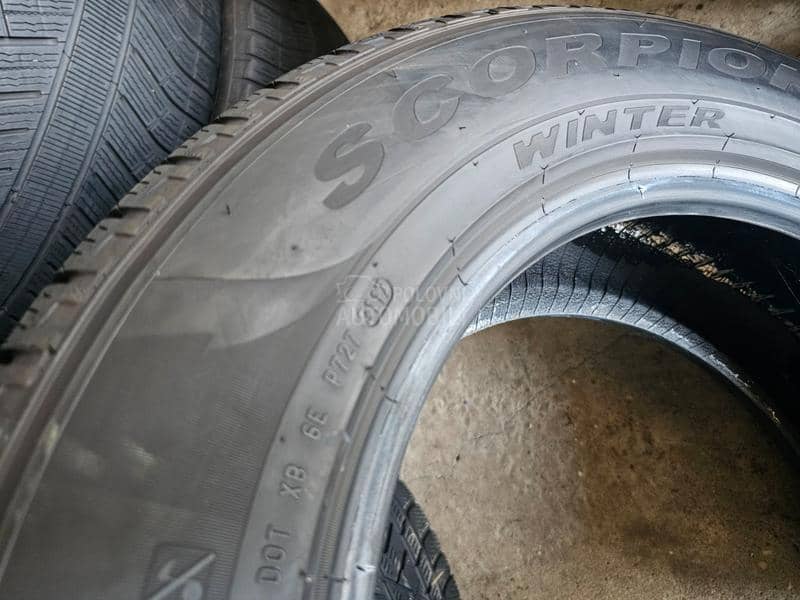 Pirelli 215/65 R17 Zimska