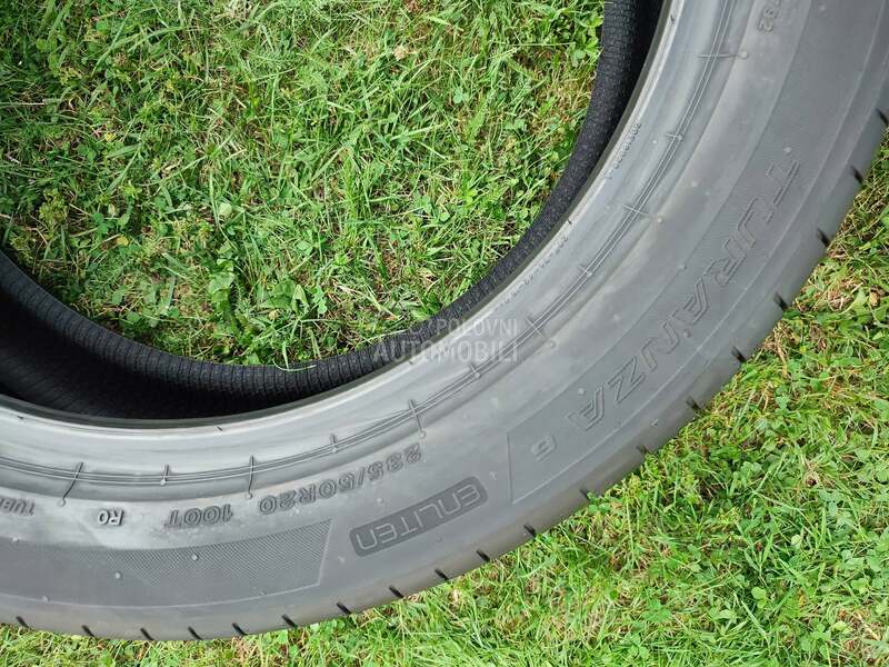 Bridgestone 235/50 R20 Letnja