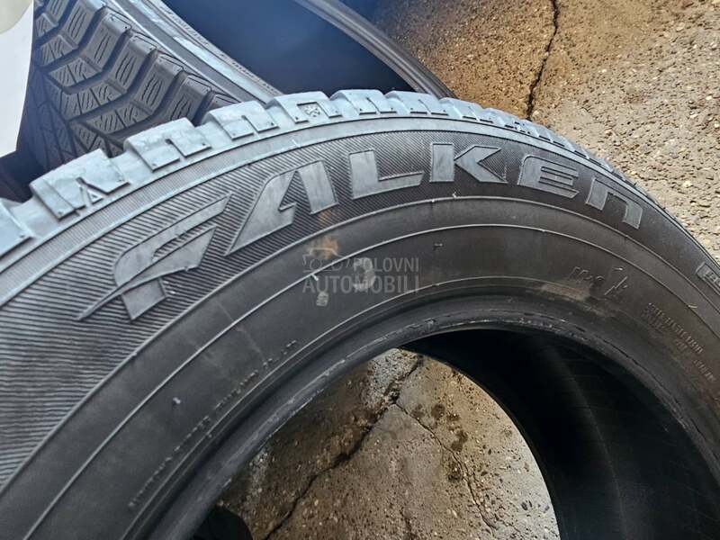Falken 225/65 R17 Zimska