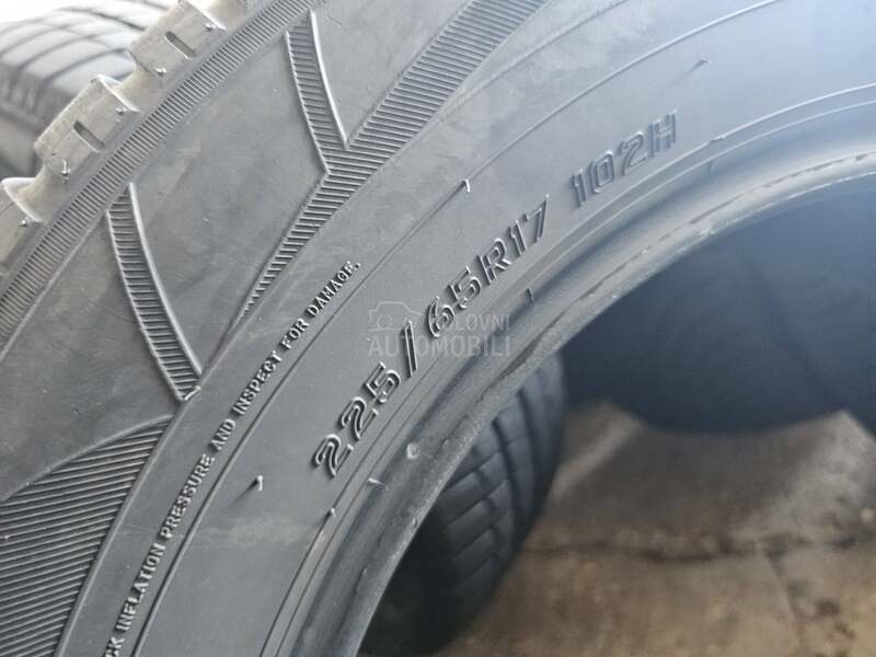 Falken 225/65 R17 Zimska