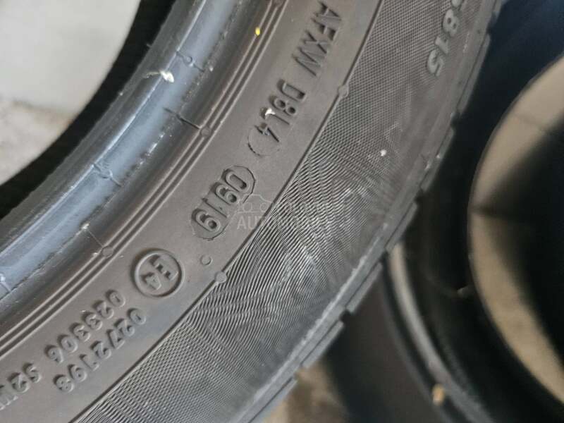 Continental 205/60 R16 Zimska
