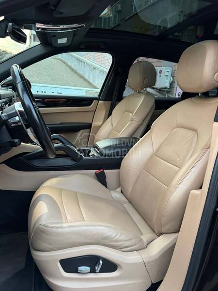 Porsche Cayenne S Exclusive