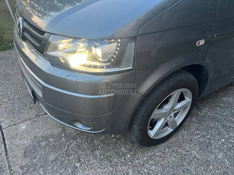 Volkswagen Transporter T5 2.0 TDI
