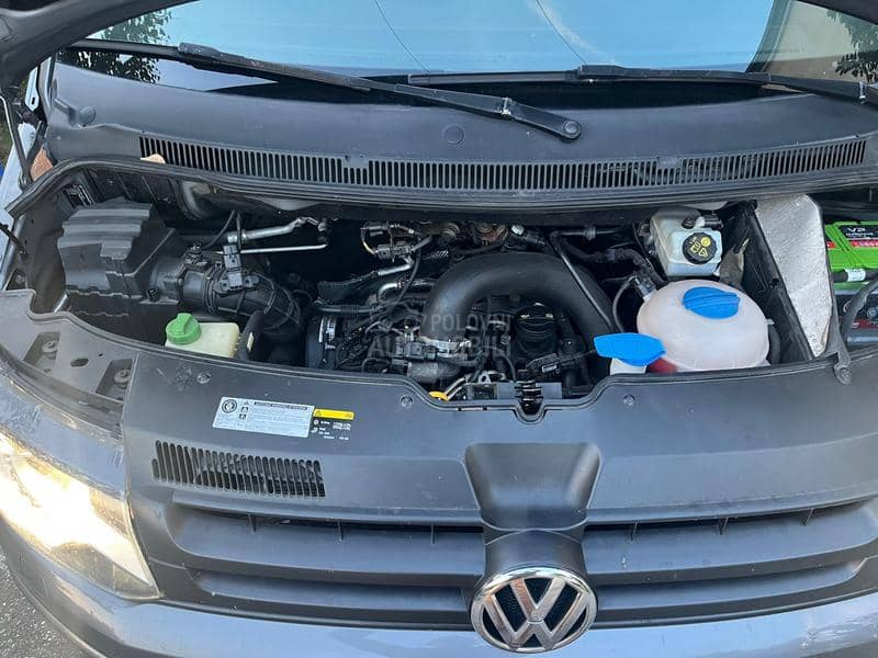 Volkswagen Transporter T5 2.0 TDI