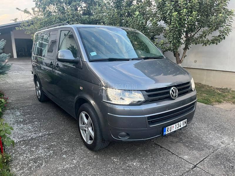 Volkswagen Transporter T5 2.0 TDI