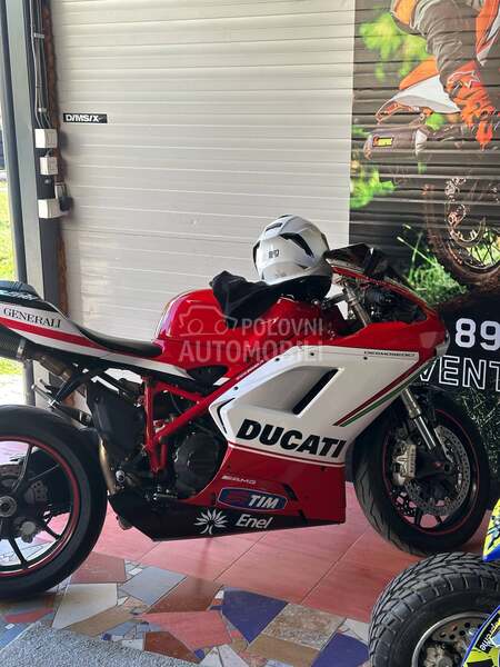 Ducati 848 EVO BURNOUT DESMO