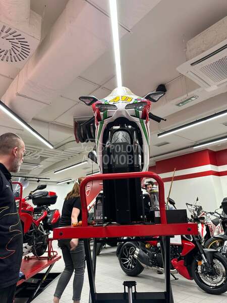 Ducati 848 EVO BURNOUT DESMO