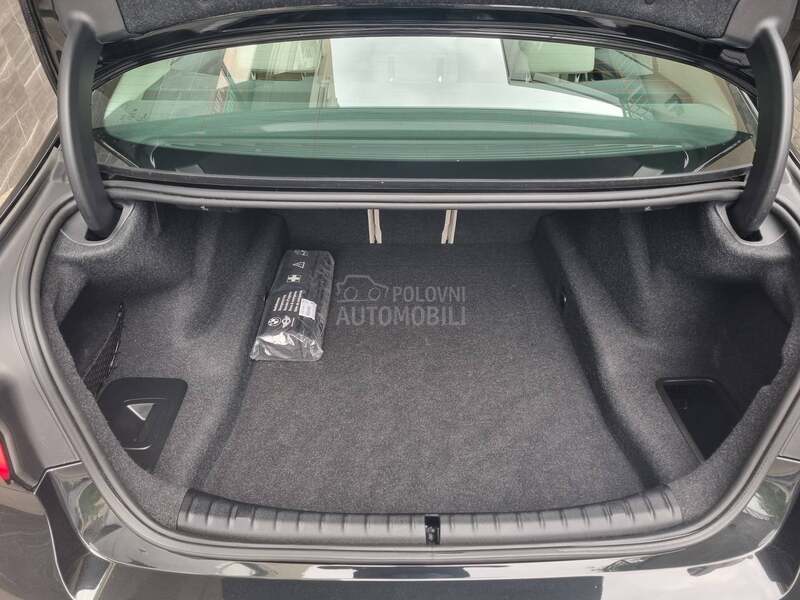 BMW 520 Xd Luxury mild hyb
