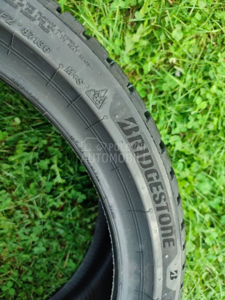 Bridgestone 215/40 R18 Sve sezone