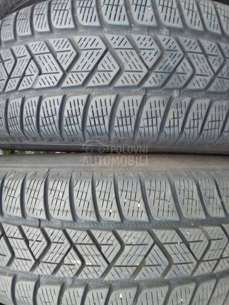Pirelli 215/65 R17 Zimska