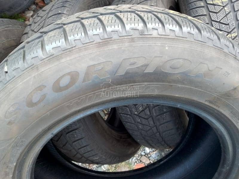 Pirelli 215/65 R17 Zimska
