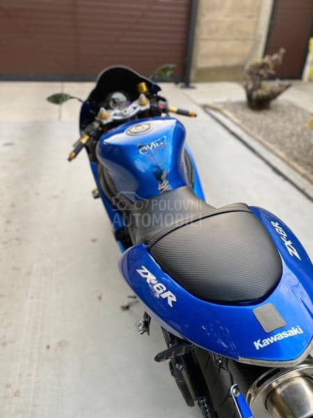Kawasaki ZX6R