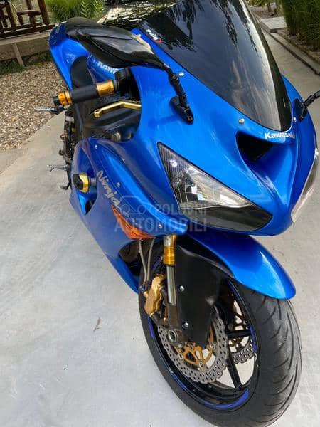 Kawasaki ZX6R