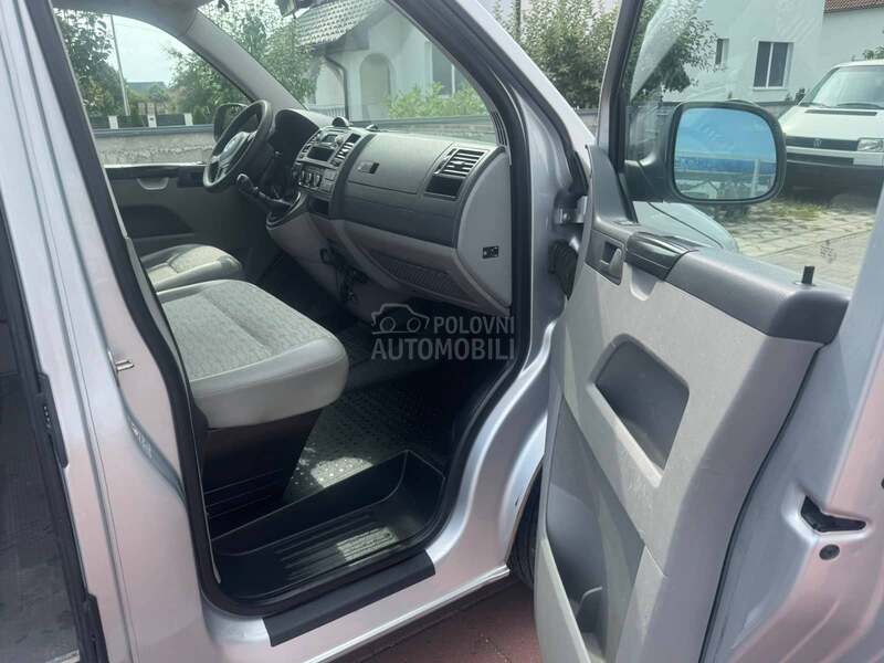 Volkswagen Transporter T5 2.0 TDI Long/Klima/CH
