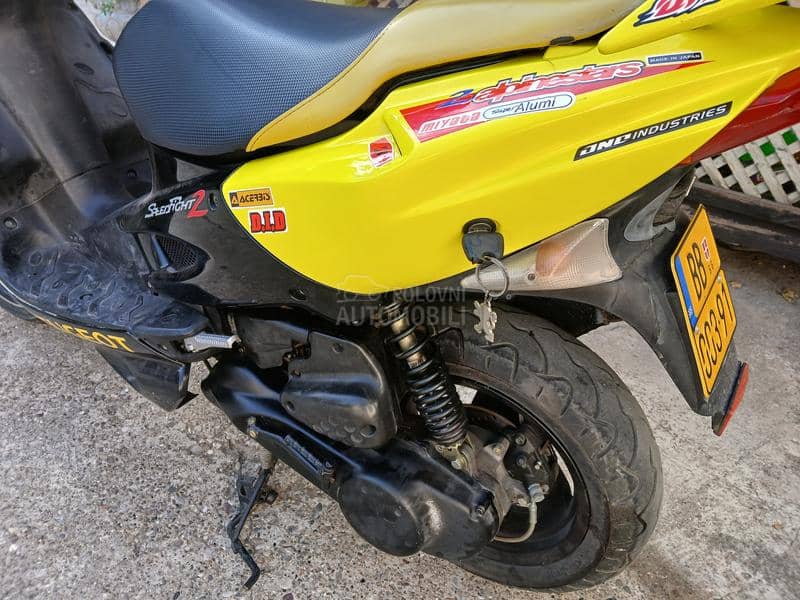 Peugeot speedfight 2