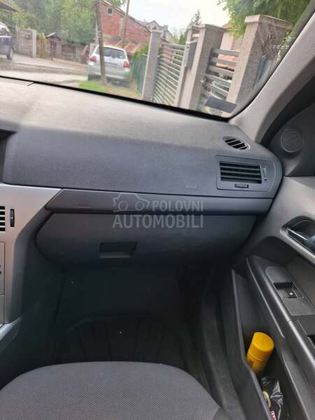 Opel Astra H 1.6