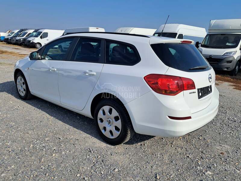 Opel Astra J 1.7 CDTI