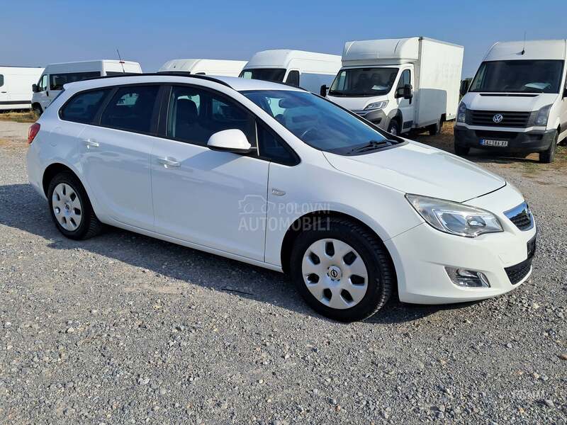 Opel Astra J 1.7 CDTI