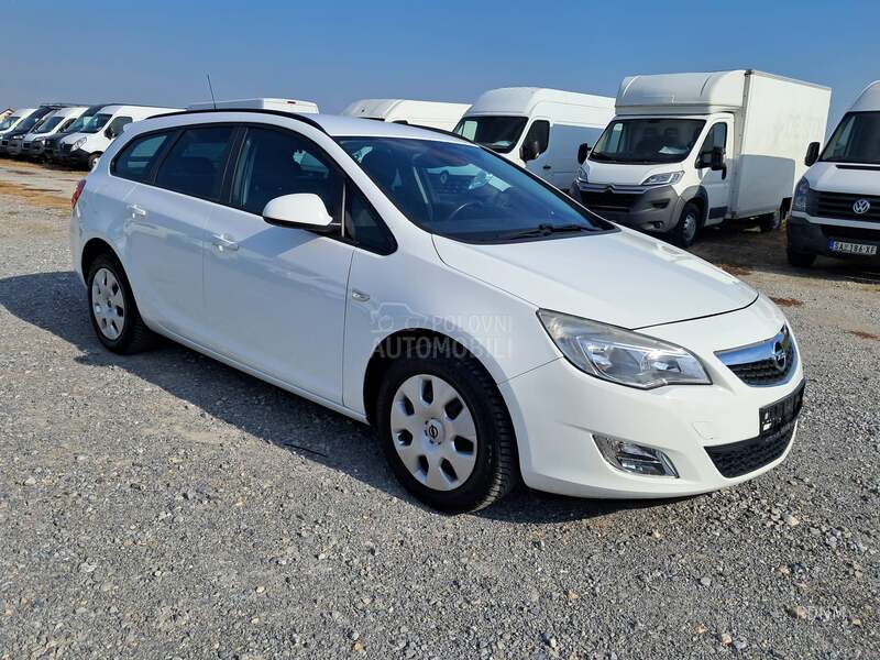 Opel Astra J 1.7 CDTI