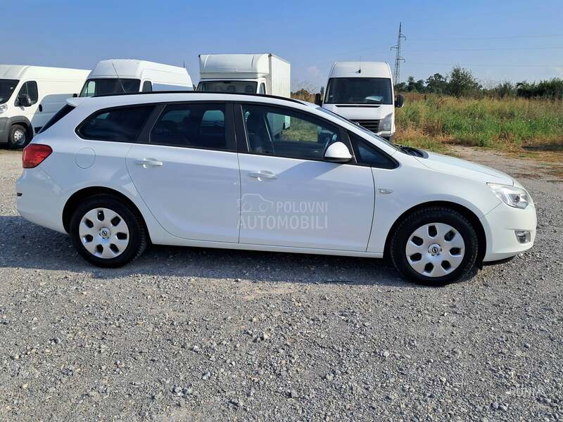 Opel Astra J 1.7 CDTI