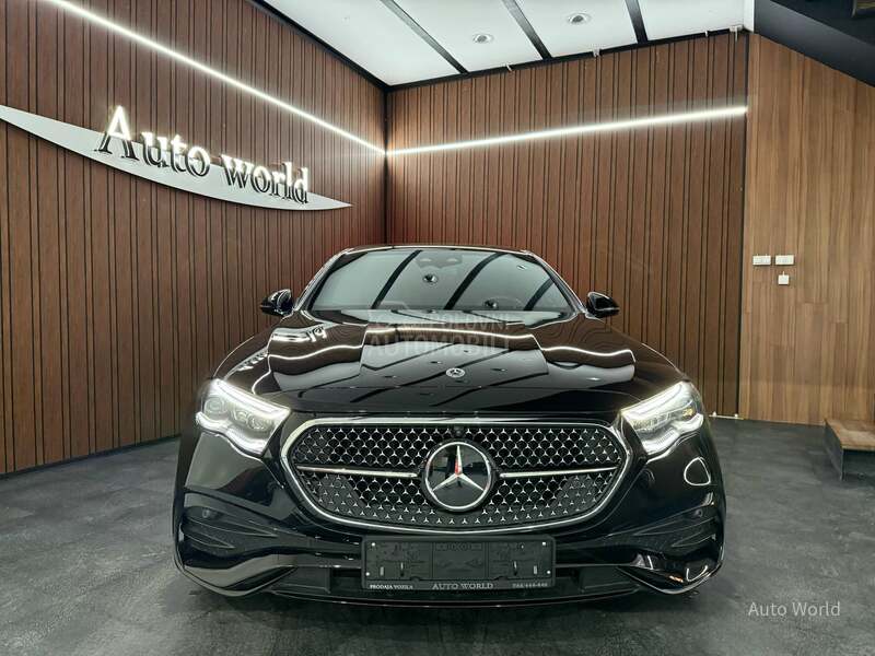 Mercedes Benz E 300 e 4m AMG PANO