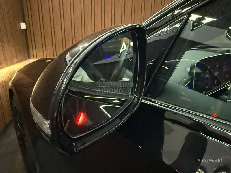 Mercedes Benz E 300 e 4m AMG PANO