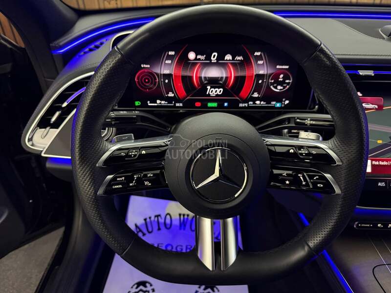 Mercedes Benz E 300 e 4m AMG PANO