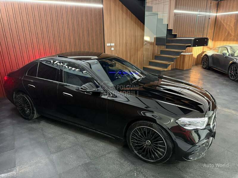 Mercedes Benz E 300 e 4m AMG PANO