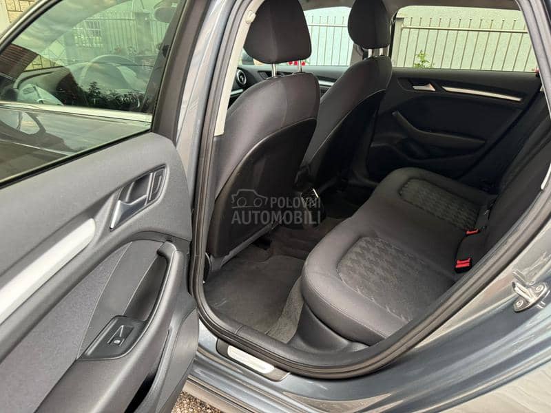 Audi A3 1.6TDI S-LINE LED CH