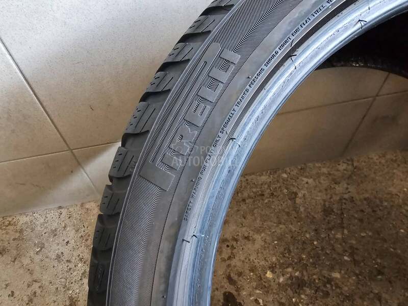 Pirelli 275/35 R19 Zimska