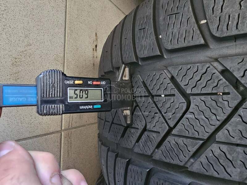 Pirelli 275/35 R19 Zimska