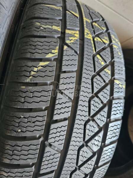Petlas 215/60 R17 Zimska