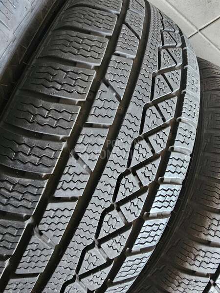 Petlas 215/60 R17 Zimska