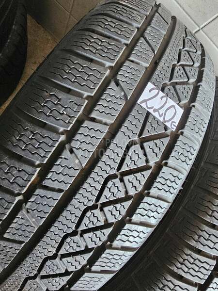 Petlas 215/60 R17 Zimska