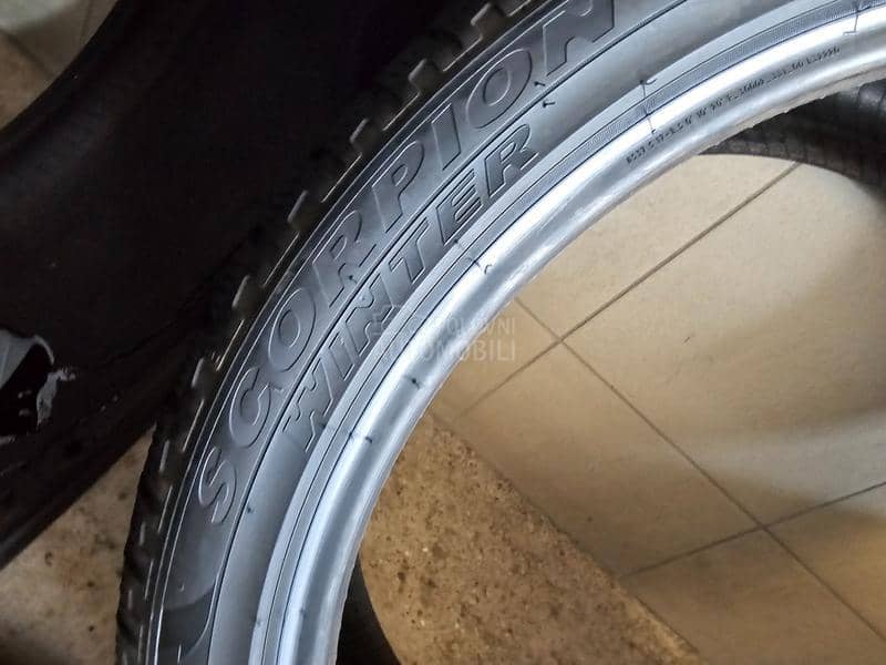 Pirelli 255/40 R21 Zimska