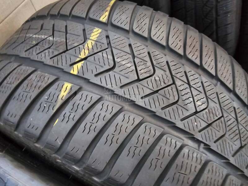 Continental 215/65 R16 Zimska