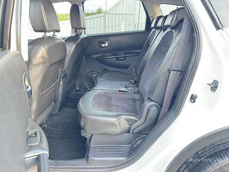 Nissan Qashqai + 2 360 KAMERA NAV. PAN0