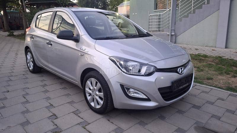 Hyundai i20 