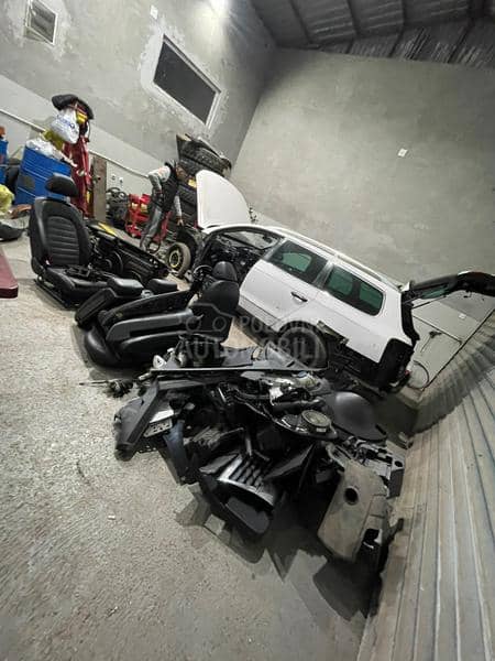 Volkswagen Golf Vw 2014. god. -  kompletan auto u delovima