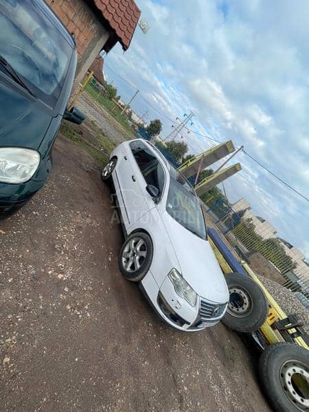 Volkswagen Passat B6 -  kompletan auto u delovima
