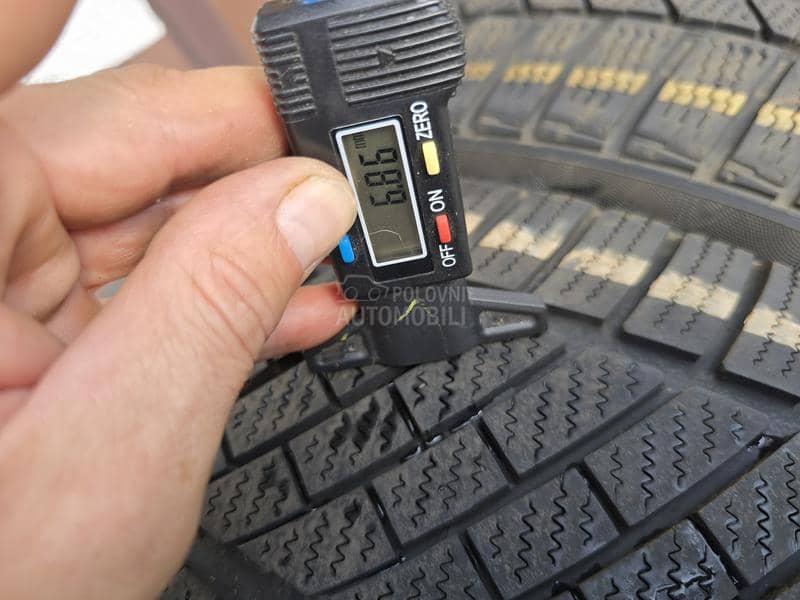 Continental 245/35 R19 Zimska