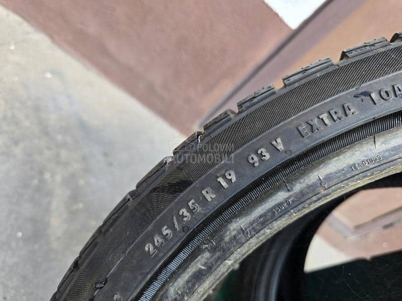 Continental 245/35 R19 Zimska