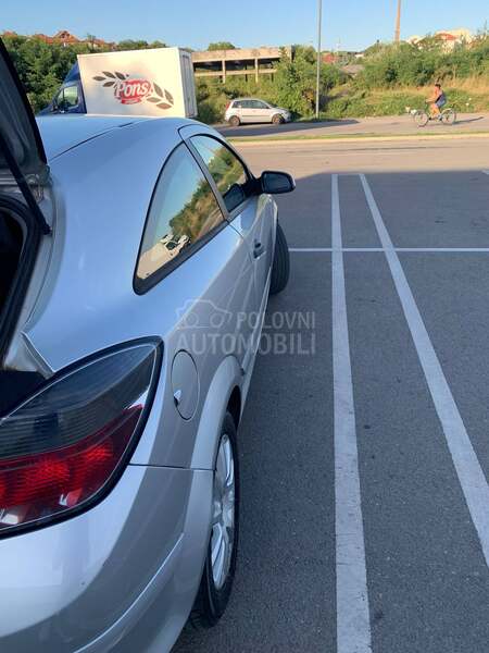 Opel Astra H GTC