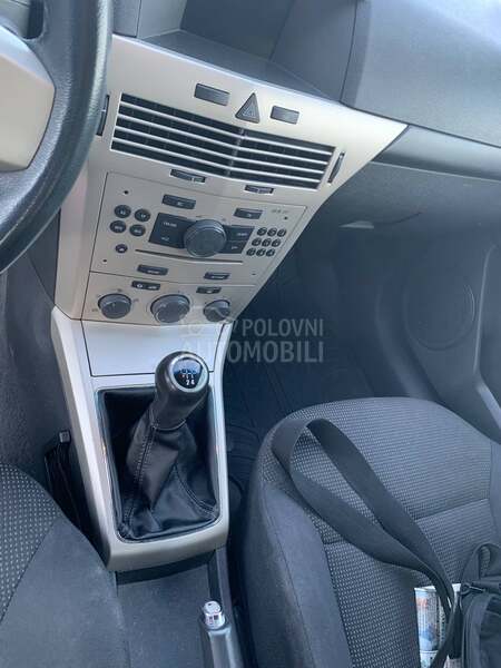 Opel Astra H GTC