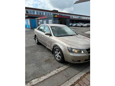 Hyundai Sonata 2.0 d 2006. god. -  kompletan auto u delovima
